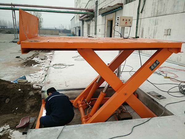 剪叉式升降平臺 剪叉式升降平臺