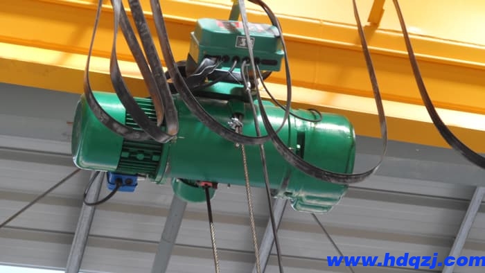 雙梁橋式起重機(jī)電動葫蘆橫向工作的注意事項(xiàng)