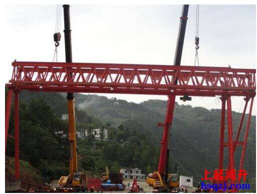 龍門(mén)吊出租使用過(guò)程中有故障應(yīng)該怎么辦?