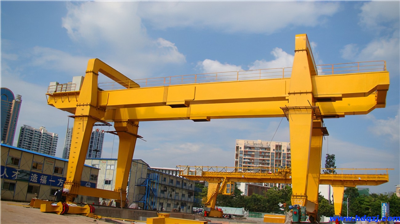 起重機中的轉向機平時要多加保養 起重機中的轉向機平時要多加保養