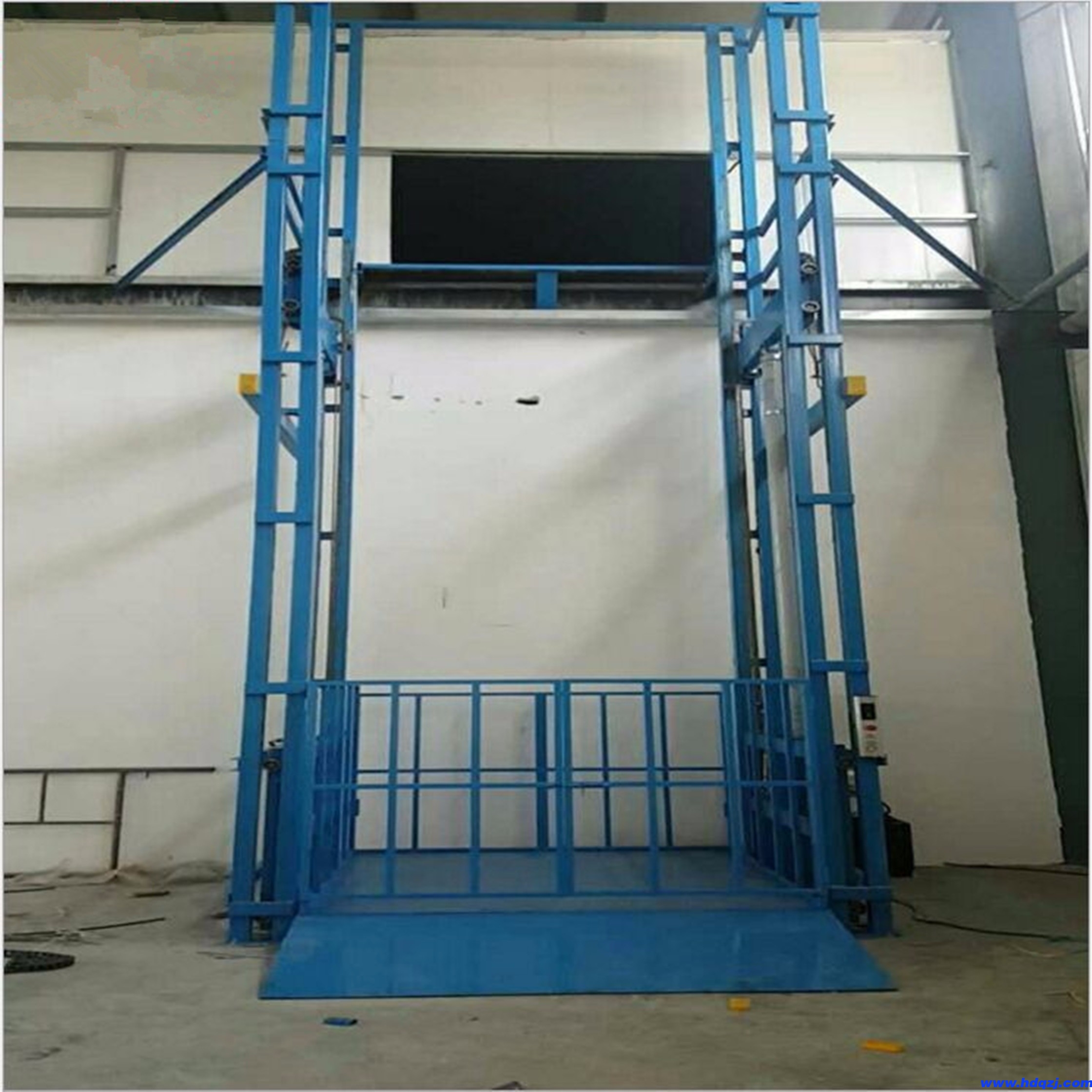 導軌式升降機的優勢和安裝步驟 導軌式升降機的優勢和安裝步驟